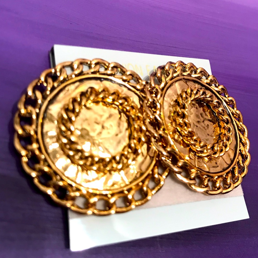 NEW Giant GoldTone Circle Clip On Earrings VTG - Picture 2 of 6